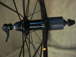 Koło tył Kross 28" Czarne Kaseta Wzmacniane!